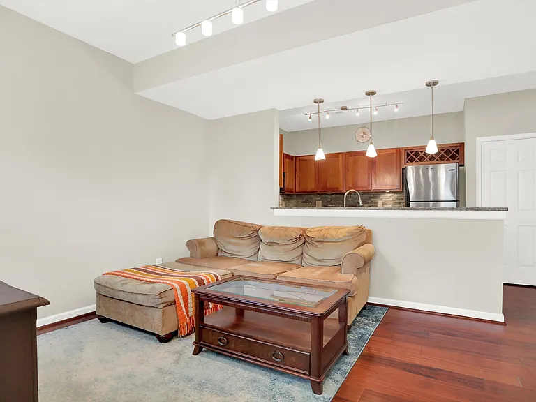 2241 N Scioto St #2 — Photo 10