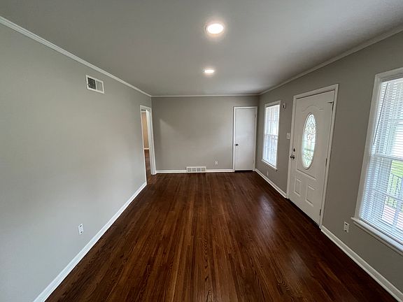 5th image of 1320 Carol Dr