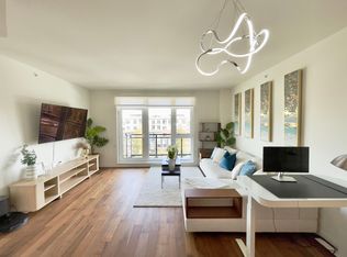 4189 Cambie St #601, Vancouver, BC V5Z 3B2