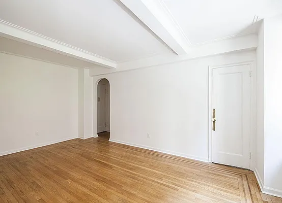 Sold by Warburg | media 13