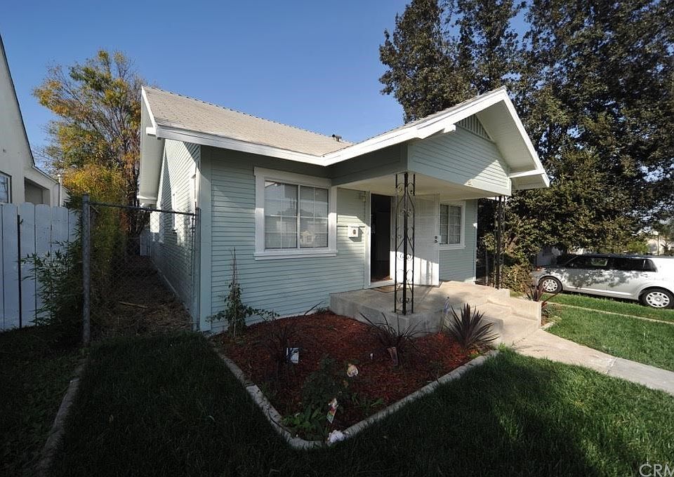 1st image of 2541 La Crescenta Ave