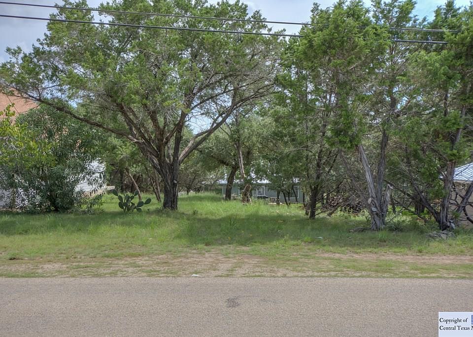 1st image of 1022 Paradise Dr