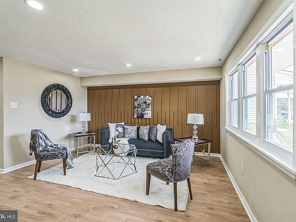 2nd image of 5734 Harbison Ave