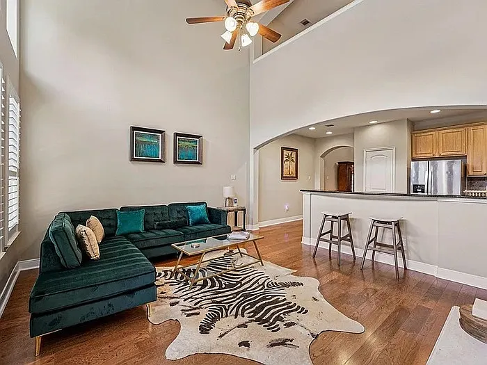 2210 Onion Creek Pkwy #1104 — Photo 4