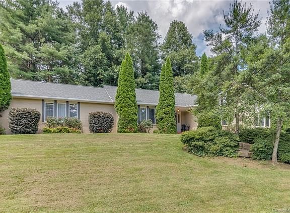 4th image of 106 Dawn Valley Dr #15
