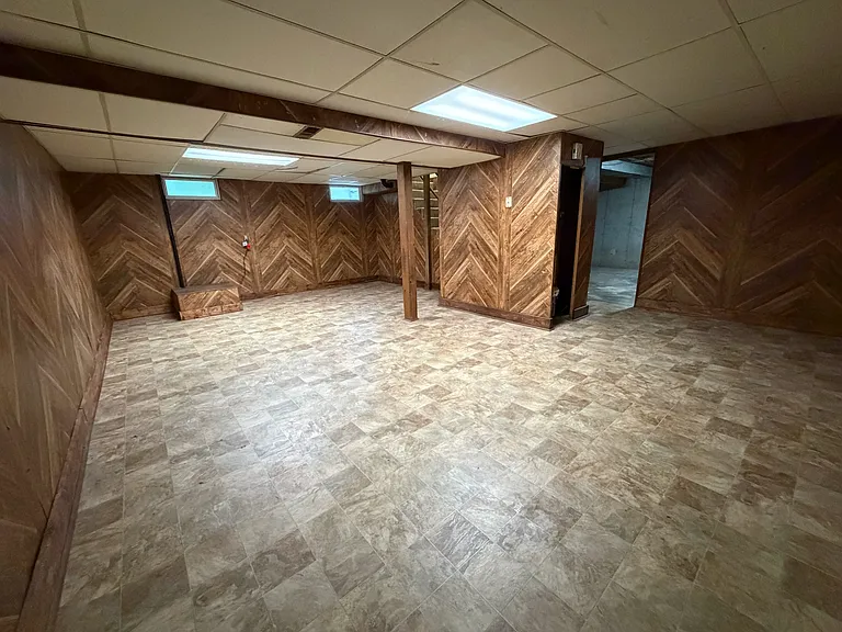 514 E Clark St #B — Photo 10