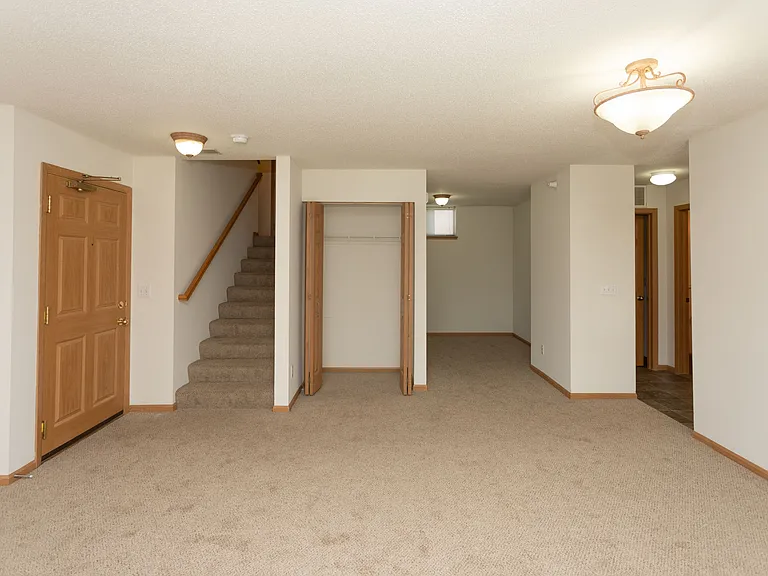 Promenade Oaks Apartments — Photo 35