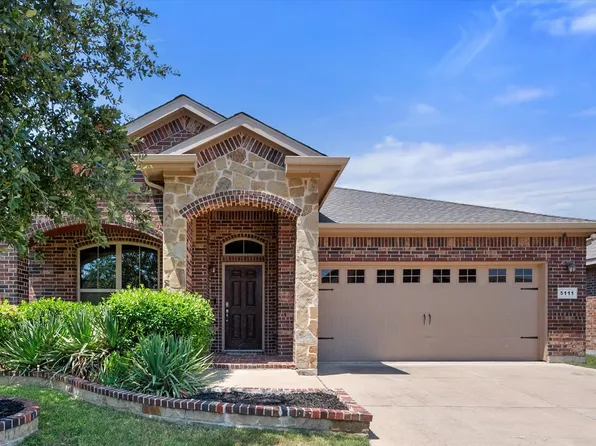 5111 Walsh Dr, Arlington, TX 76001
