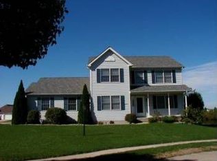 2303 Ironwood Cir, Champaign, IL 61822