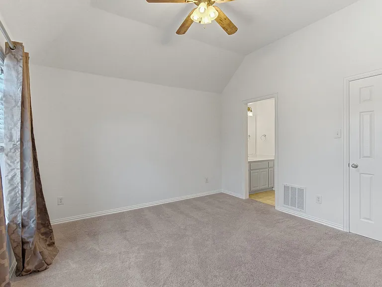 2437 Fawn Meadow Dr — Photo 22