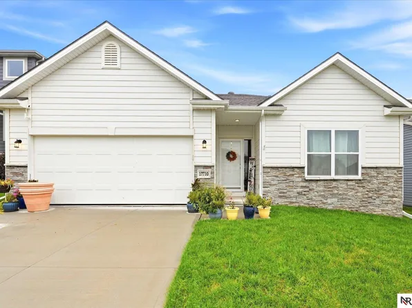 17710 Ogden St, Omaha, NE 68116