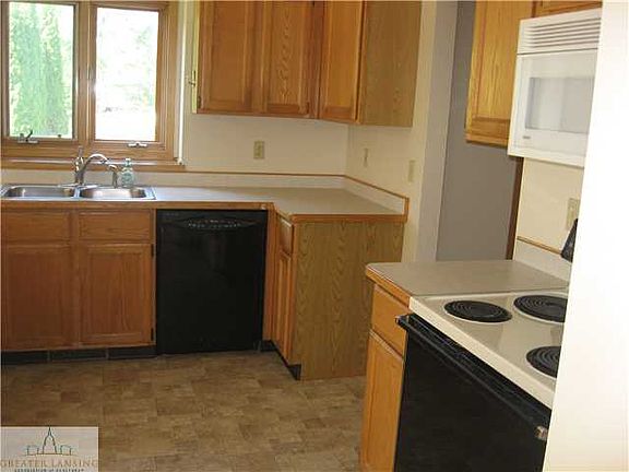4th image of 3856 Sun Rapids Dr