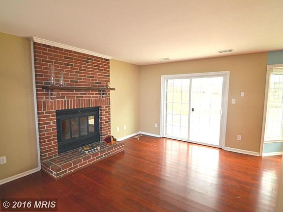 5th image of 2623 John Milton Dr