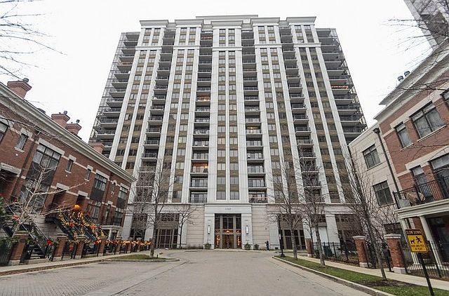1st image of 1322 S Prairie Ave Unit 409
