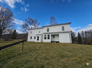 49 Winter St, Hardwick, VT 05843