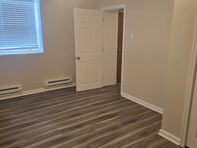 209 S Locust St #5 — Photo 11
