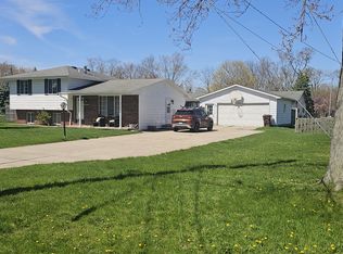 13833 Alton Rd, Monroe, MI 48161