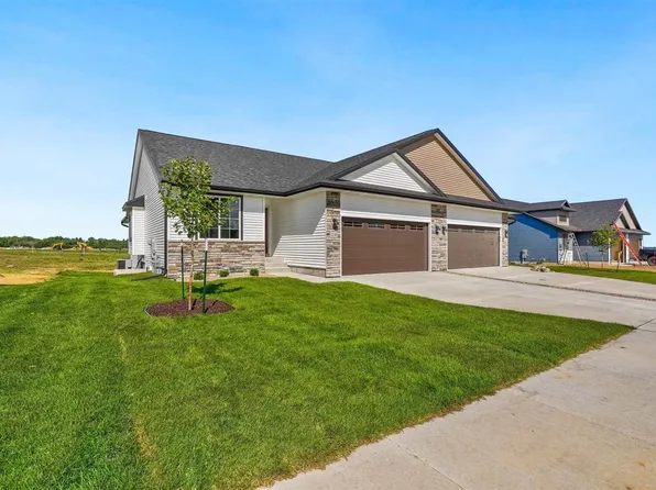 224A Vista Dr, Kalona, IA 52247