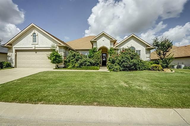 1st image of 8604 Gardenia Dr