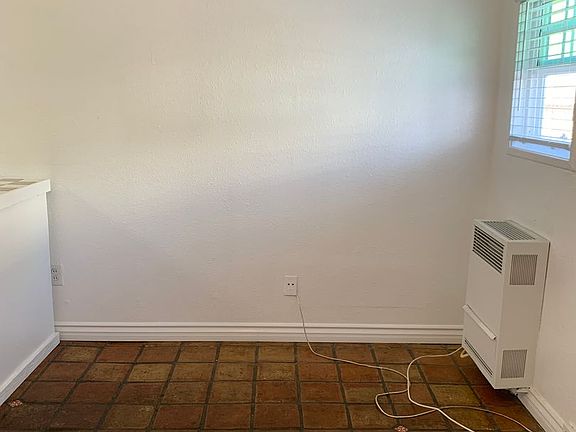 4th image of 619 S Coast Hwy APT 5