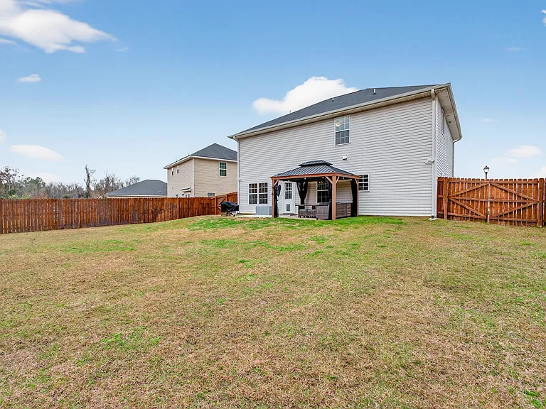 245 Alcott Cir — Photo 40