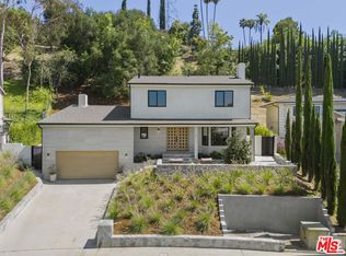 11268 Dona Lola Dr, Studio City, CA 91604