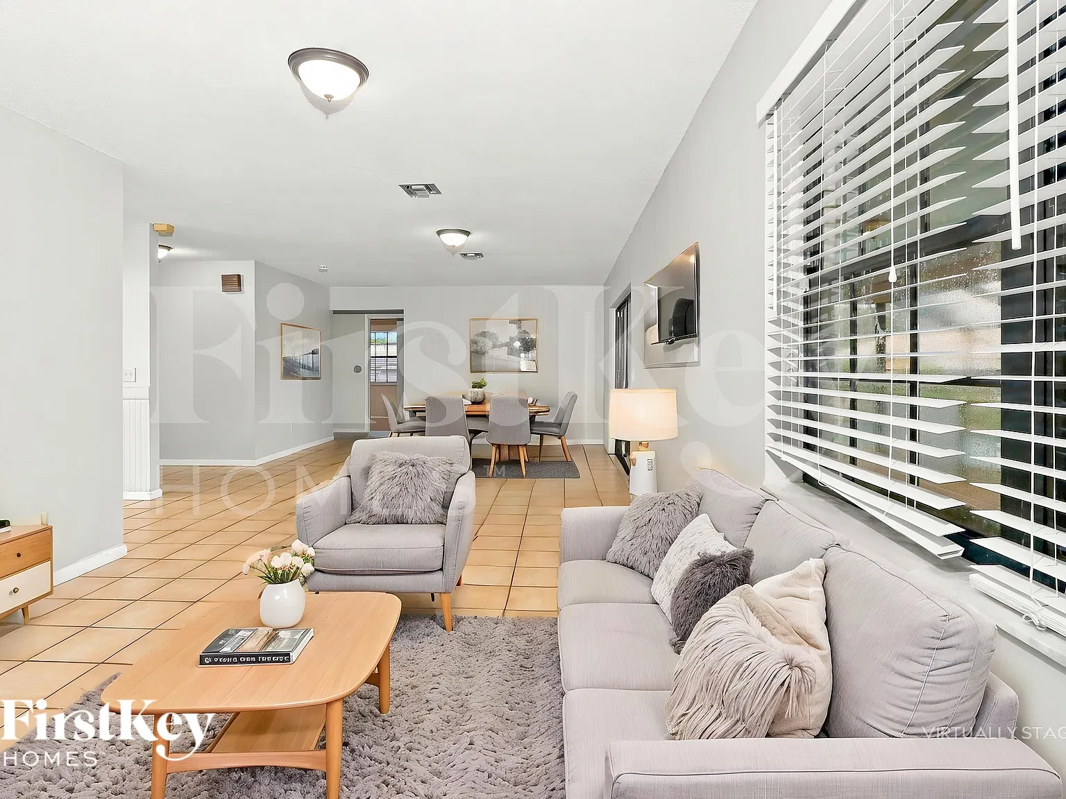 5 bed, 2.0 bath, 1909 sqft, $3,065 — Photo 4