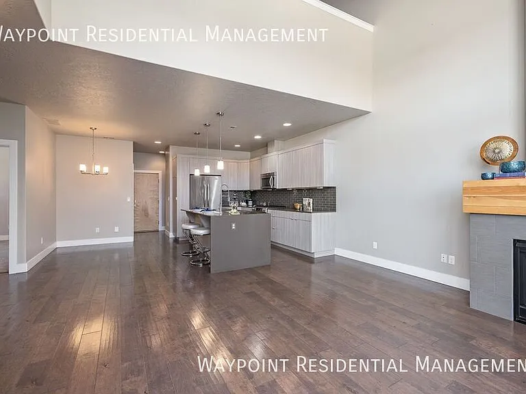 1415 E Lone Creek Dr — Photo 10