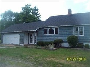 1645 Bell Rd, Chagrin Falls, OH 44022