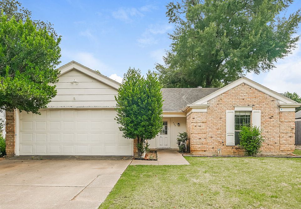 1st image of 406 Wild Oak Ln