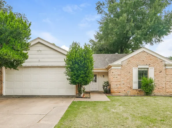 406 Wild Oak Ln, Euless, TX 76039