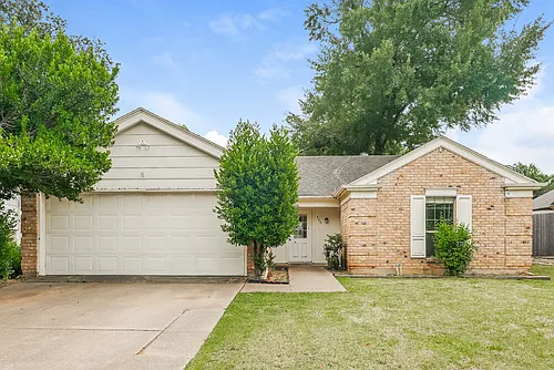 406 Wild Oak Ln Photo 1
