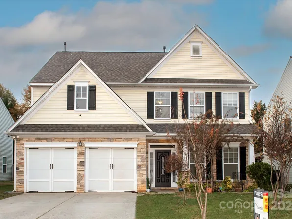 3015 Sweetspire Rd, Charlotte, NC 28215