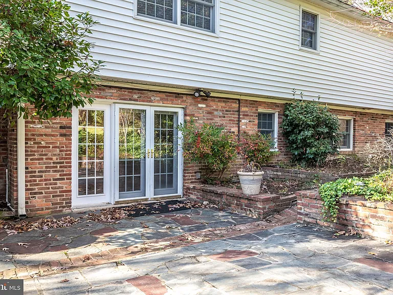 3606 Pinetree Ter — Photo 48