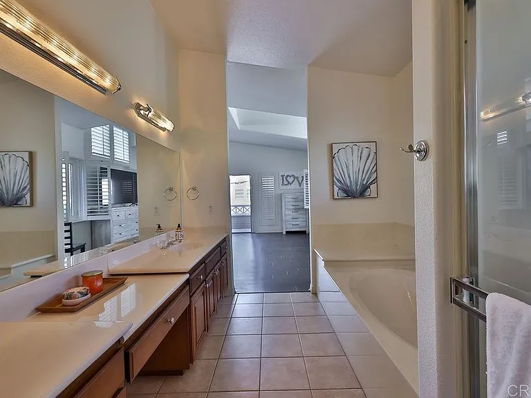 828 D Ave — Photo 6