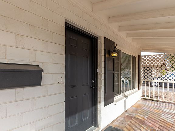 4th image of 8208 E Mackenzie Dr