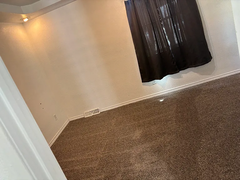 2221 Sumac Ave — Photo 3