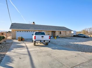 10878 Flora Vista St, Apple Valley, CA 92308