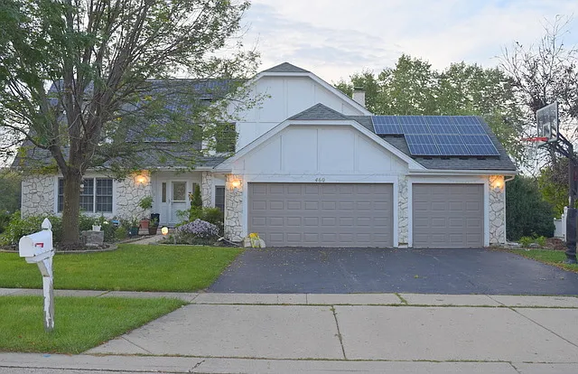 460 Flora Dr photo 1