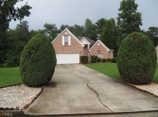 127 Huntcliff Trl, Ellenwood, GA 30294