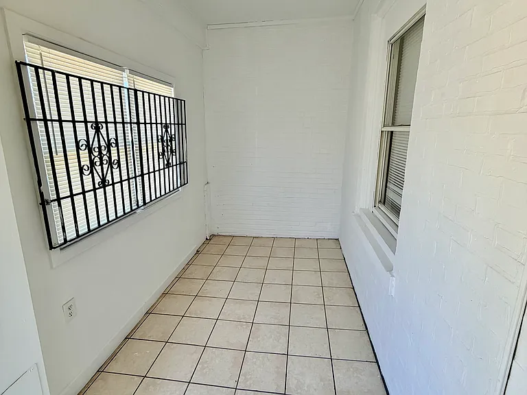 6320 Kingsessing Ave — Photo 11
