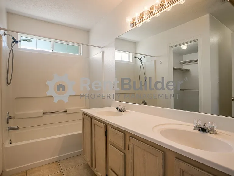 10749 Capricorn Pl NW — Photo 15