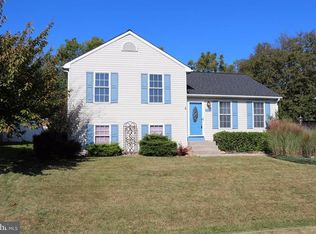 10316 Bear Creek Dr, Hagerstown, MD 21740