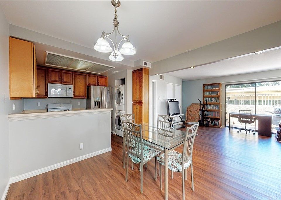 15045 Nordhoff St North Hills CA Zillow