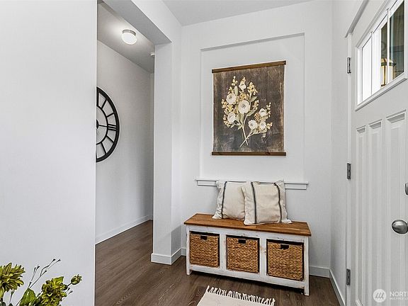 4th image of 3112 Loch Ness Loop