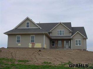 14220 Forgotten Ln, Blair, NE 68008