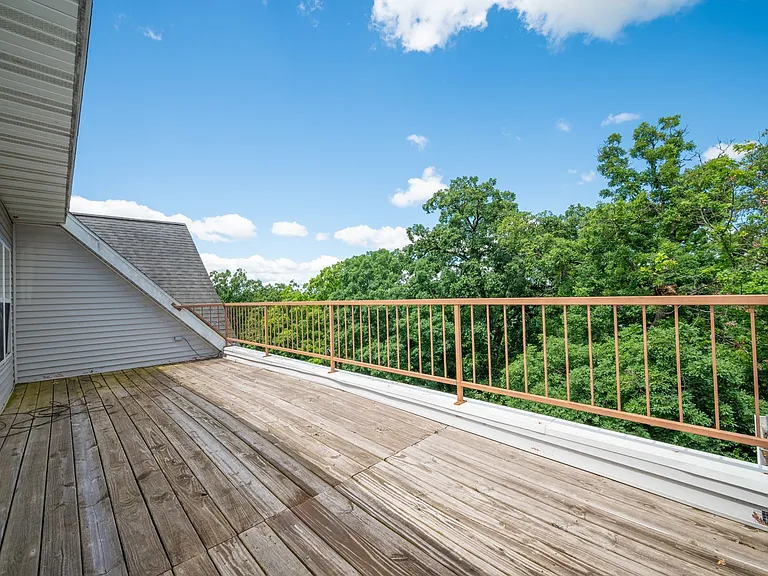 Timber Bluff — Photo 49