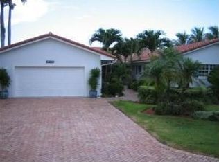 1015 Rhodes Villa Ave, Delray Beach, FL 33483