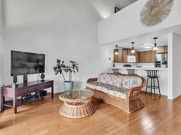 4th image of 68-3840 Lua Kula St APT F203