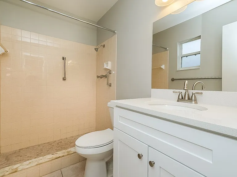 9350 Bayside Ct — Photo 12